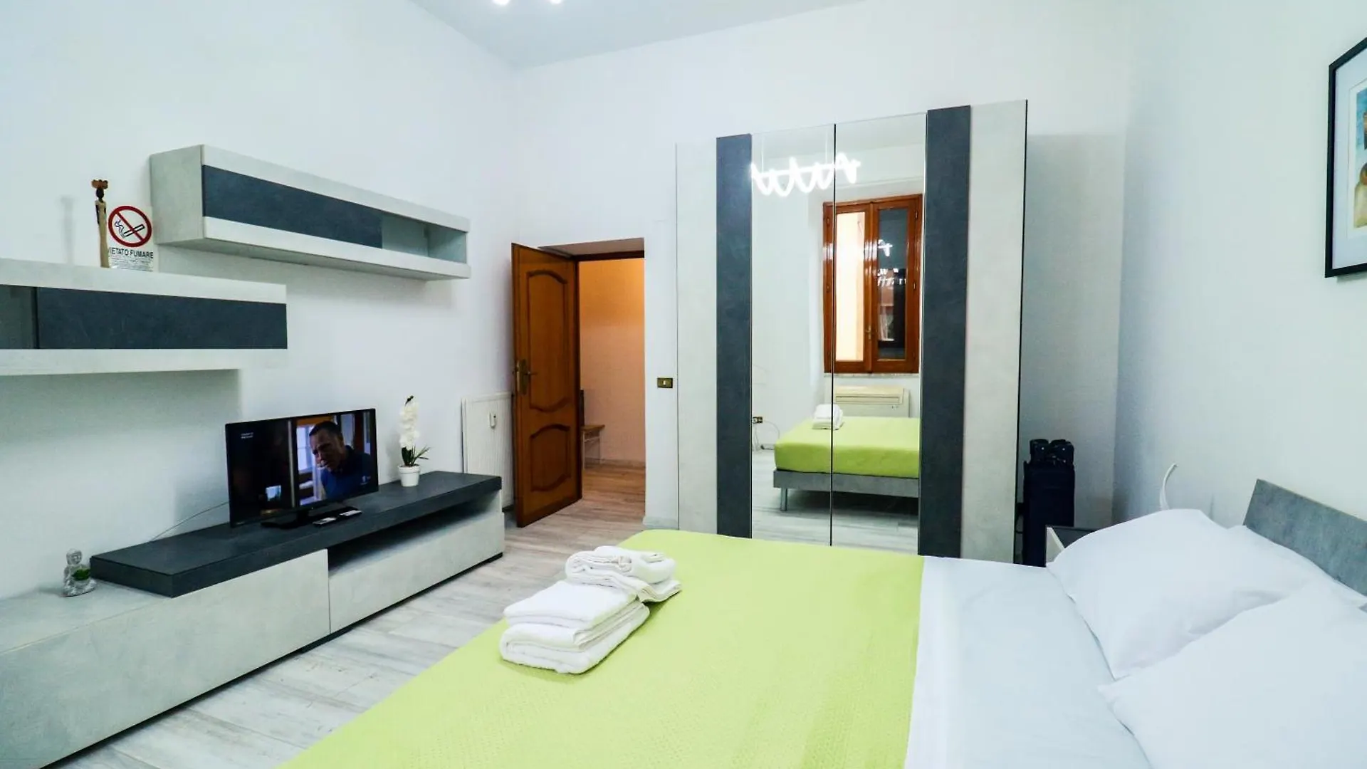 Casa Angelina - Appartamento Zona Sangiovanni Rome Italy